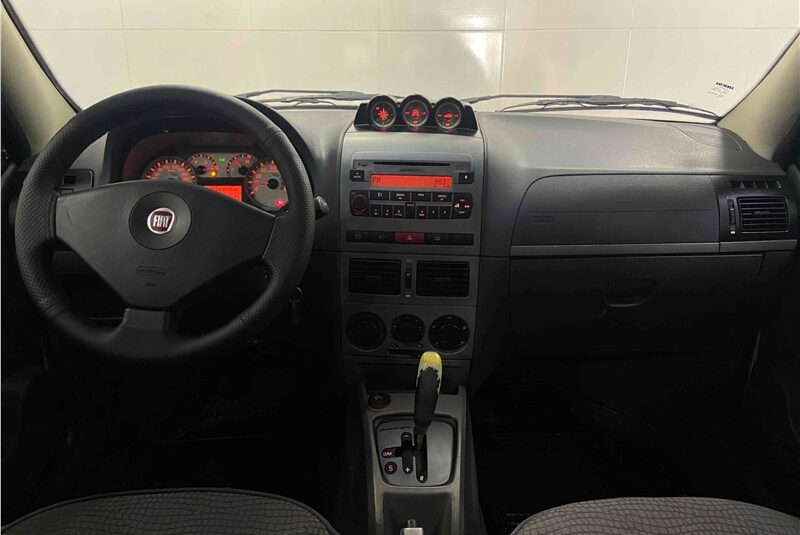 FIAT PALIO 1.8 MPI ADVENTURE WEEKEND 16V FLEX 4P AUTOMÁTICO 2012