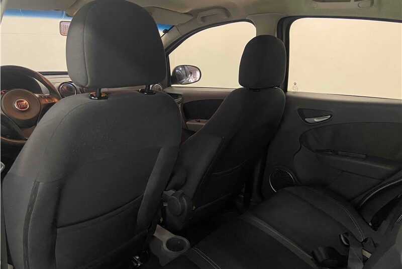 FIAT PALIO 1.6 MPI ESSENCE 16V FLEX 4P AUTOMÁTICO 2013