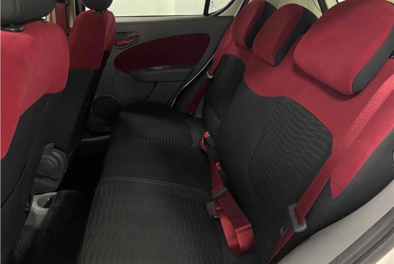 FIAT PALIO 1.6 MPI SPORTING 16V FLEX 4P AUTOMÁTICO 2014