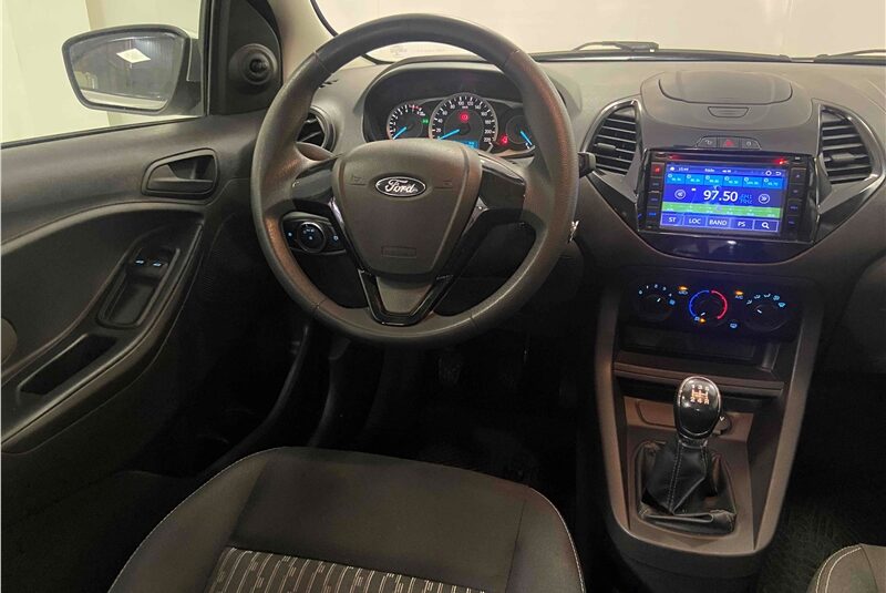 FORD KA SEDAN 1.0 SE PLUS 12V FLEX 4P MANUAL 2017