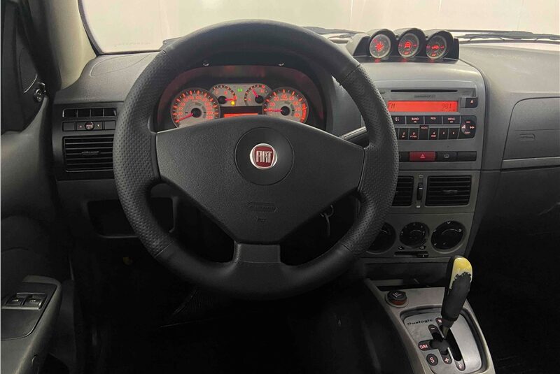 FIAT PALIO 1.8 MPI ADVENTURE WEEKEND 16V FLEX 4P AUTOMÁTICO 2012