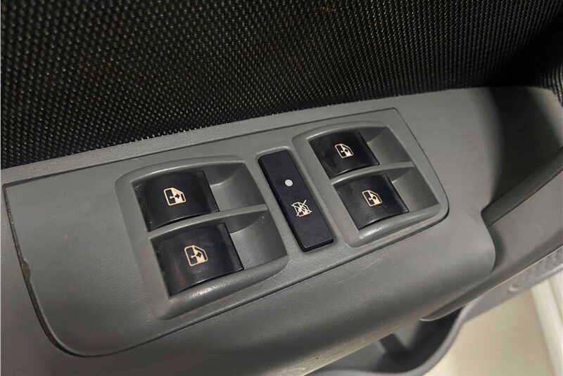 FIAT PALIO 1.6 MPI ESSENCE 16V FLEX 4P AUTOMÁTICO 2013