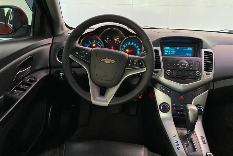 CHEVROLET CRUZE 1.8 LT 16V FLEX 4P AUTOMÁTICO