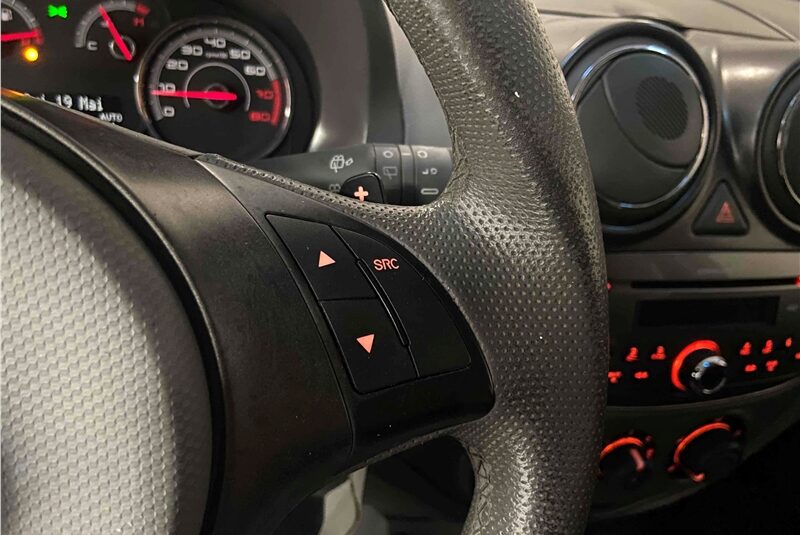 FIAT PALIO 1.6 MPI ESSENCE 16V FLEX 4P AUTOMÁTICO 2013