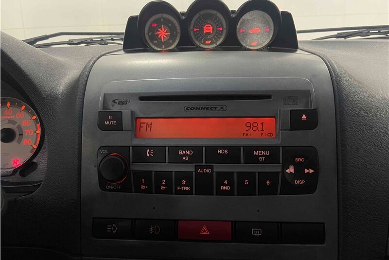 FIAT PALIO 1.8 MPI ADVENTURE WEEKEND 16V FLEX 4P AUTOMÁTICO 2012