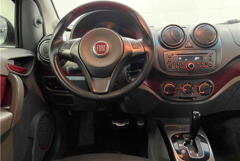 FIAT PALIO 1.6 MPI SPORTING 16V FLEX 4P AUTOMÁTICO 2014