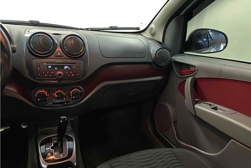 FIAT PALIO 1.6 MPI SPORTING 16V FLEX 4P AUTOMÁTICO 2014
