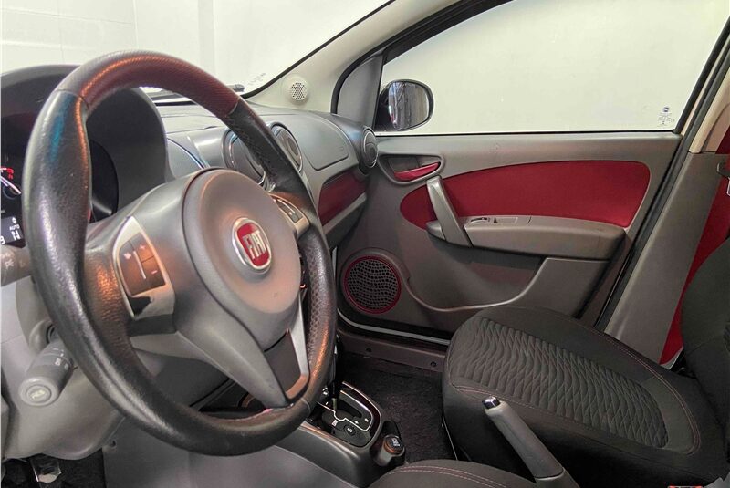 FIAT PALIO 1.6 MPI SPORTING 16V FLEX 4P AUTOMÁTICO 2014