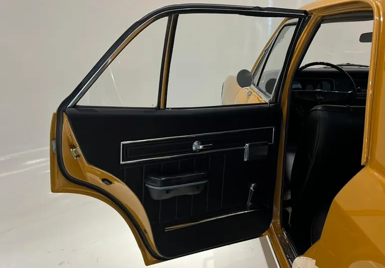 Chevrolet OPALA SEDAN 4.1